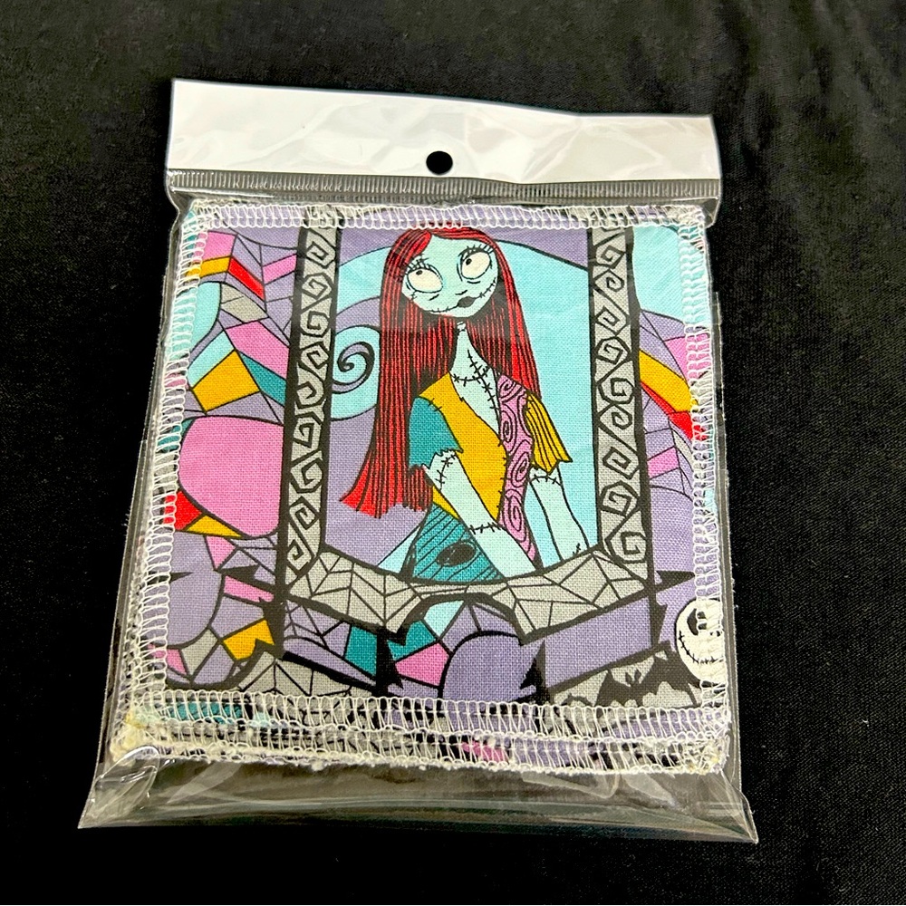 💀Jack and Sally 5 pcs. Reusable Makeup remover pads. New! Collectibles.